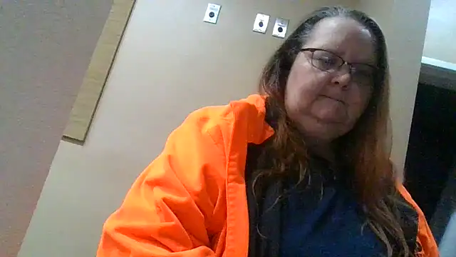 Hornybbw1978's cam snapshot