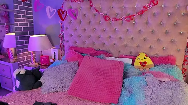 LindaWz_'s cam snapshot