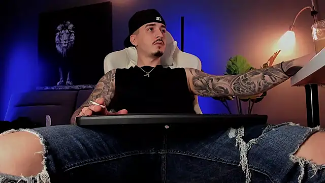 uptomatty live sex cam