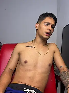 Alex_mojica live sex cam