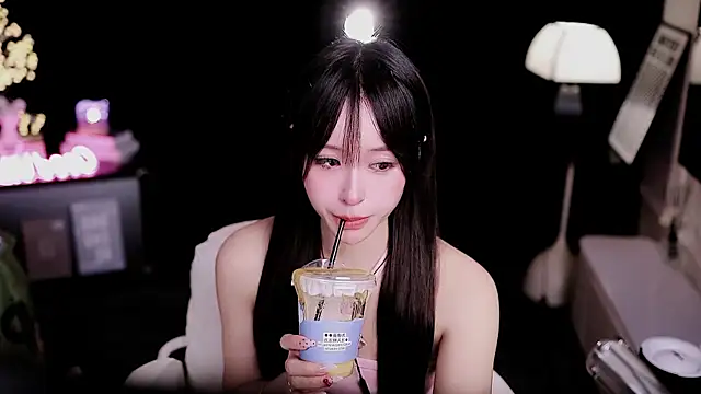 coward_by's cam snapshot