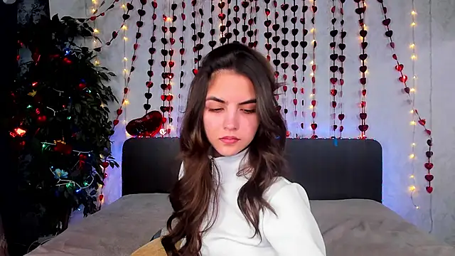 Milana_Crystal_ live sex cam