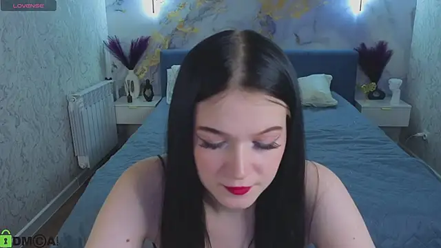 linajourney's cam snapshot