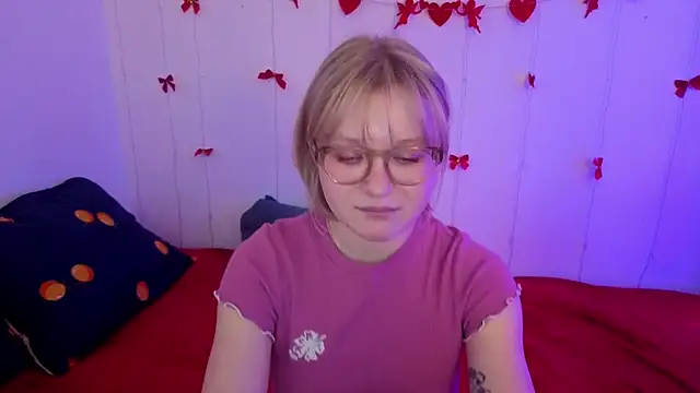 leazy_peazy's cam snapshot