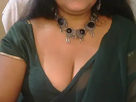 Cute_Ruhi99's cam snapshot