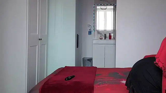 HotSpicyGujju's cam snapshot