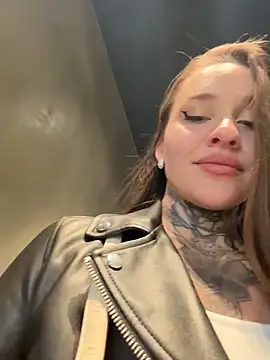 KishaMur's cam snapshot