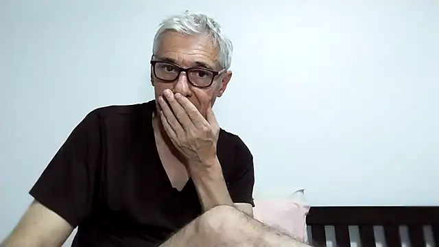 BIGUNCUTHARDCOCK live sex cam