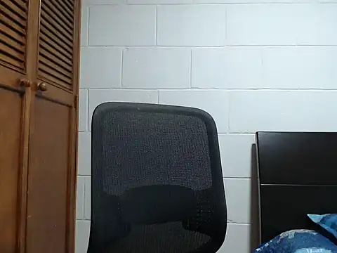 dimitriquiet05 live sex cam