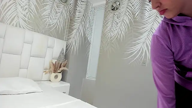 Lesly_sexy4u live sex cam