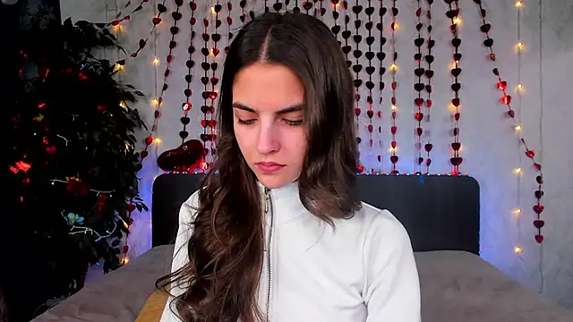 Milana_Crystal_ live sex cam