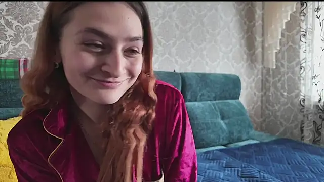 SweetLiaison's cam snapshot