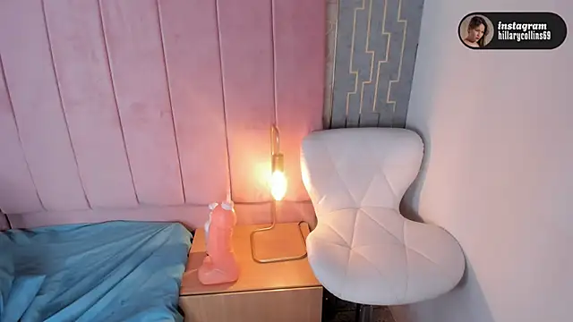 Hillary_Collins1's cam snapshot