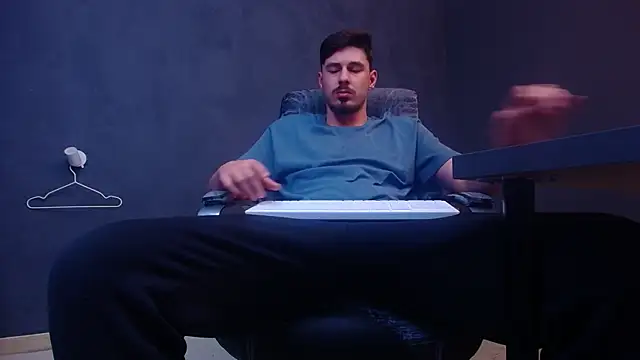 EnzoRace's cam snapshot