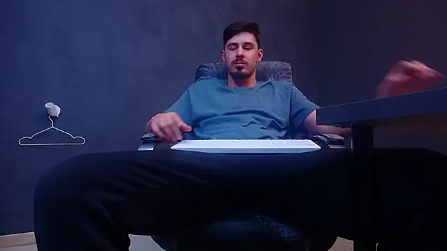 EnzoRace's cam snapshot