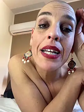 emprexkala's cam snapshot