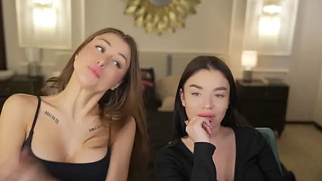 Luna_secretgirl live sex cam