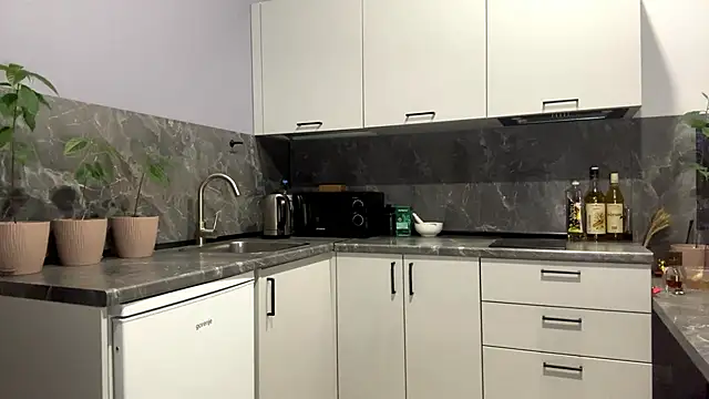 BeaCazin live sex cam