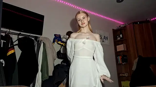 ChongTreece live sex cam