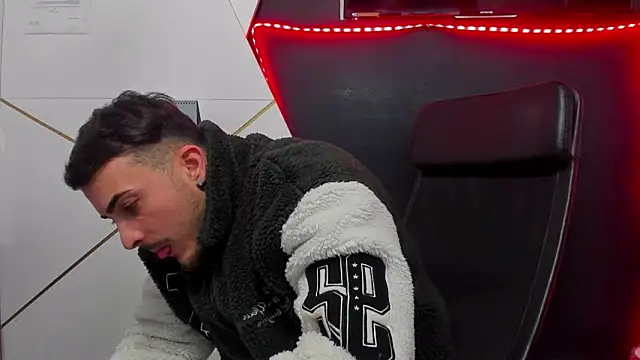 BrandonTate live sex cam