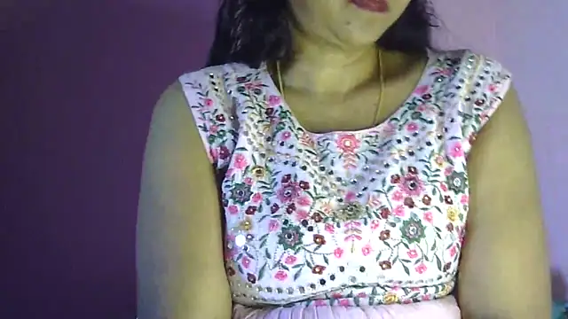 Pooja-suman's cam snapshot