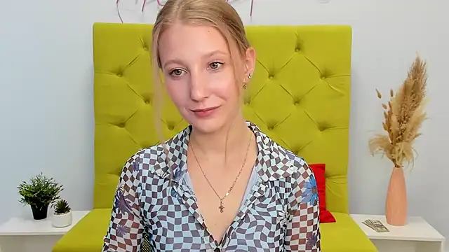 LolaWilsons's cam snapshot