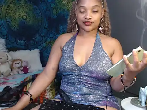 CREAMYCUPCAKExxx's cam snapshot