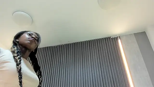 NalaRoux's cam snapshot