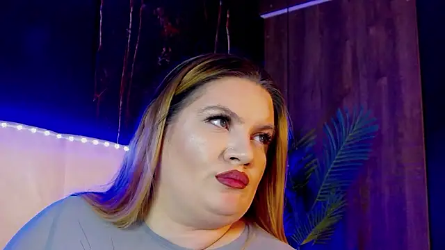 MelanieBrownn's cam snapshot