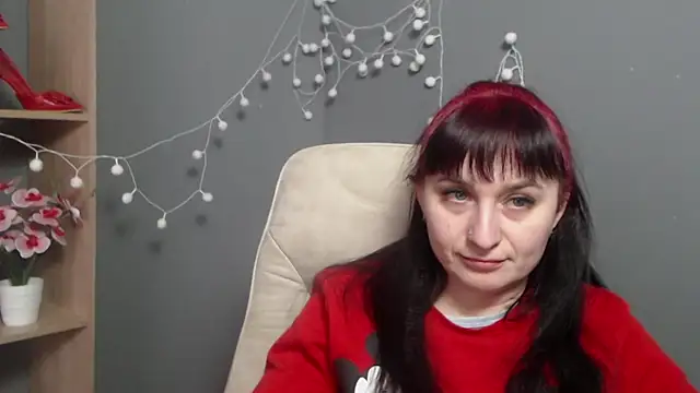 NinaFlawlees live sex cam