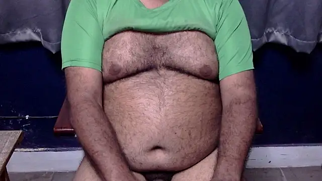 hairysubcub_70 live sex cam