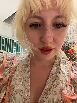 RonnieKiss live sex cam