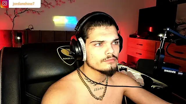 JordanShow live sex cam