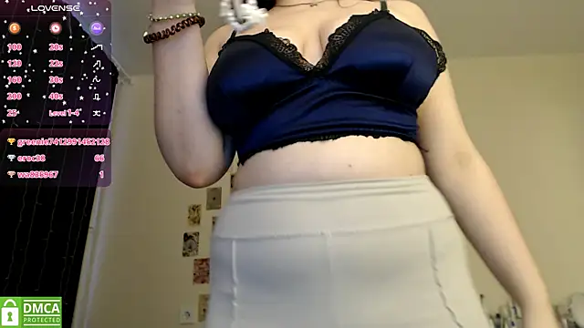 BettyandRich_'s cam snapshot