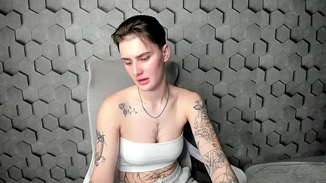 GildedSin's cam snapshot