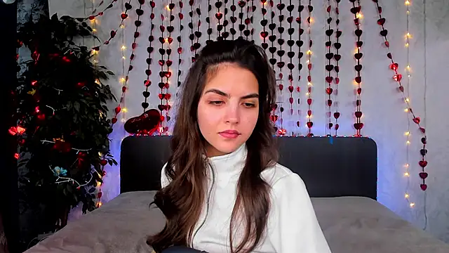 Milana_Crystal_ live sex cam