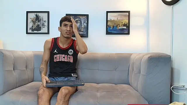 DIAMOND_BLACKS live sex cam