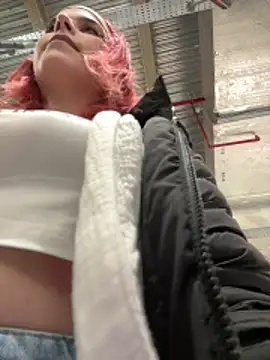 RiriRoseey live sex cam