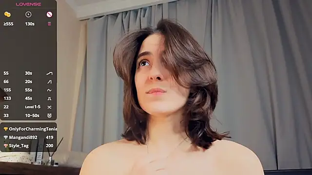 DracosMoon live sex cam