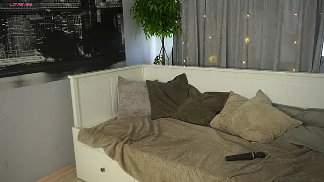 LanaReals's cam snapshot