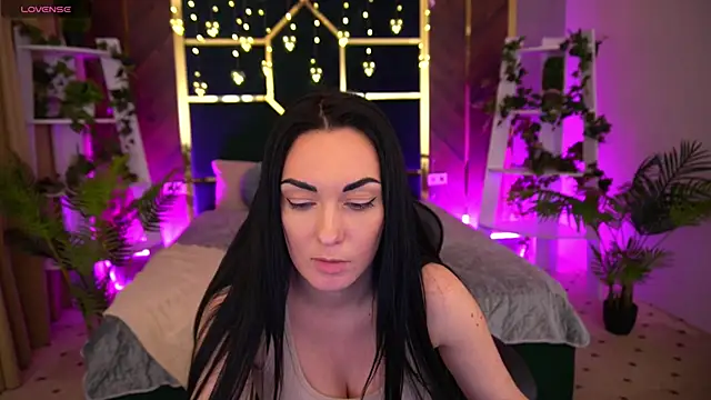 Effie_luvv's cam snapshot