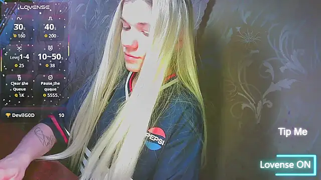 Shiny_Victoria's cam snapshot