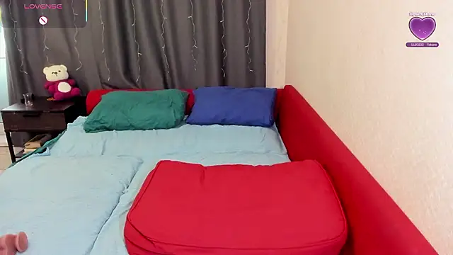 GeorginiaGrimes live sex cam