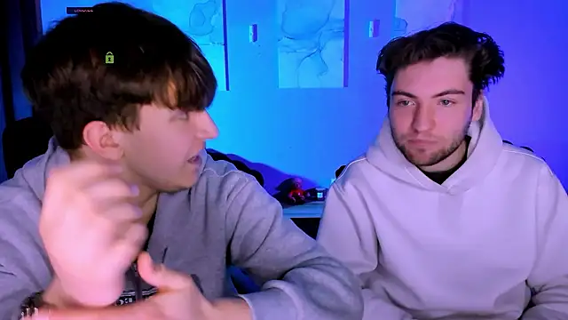 travis_wolf_ live sex cam