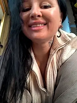 KikiXRed live sex cam