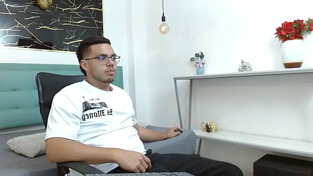 Trevor_Ash's cam snapshot