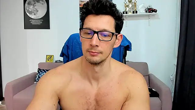 BrutusK08 live sex cam