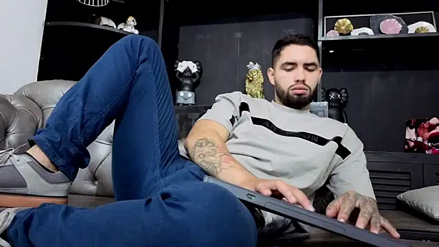 matteosantos live sex cam