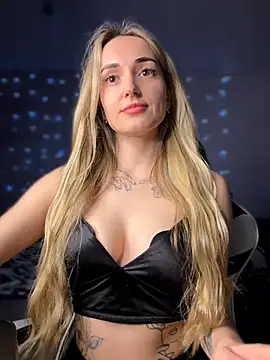 alicebedroom's cam snapshot