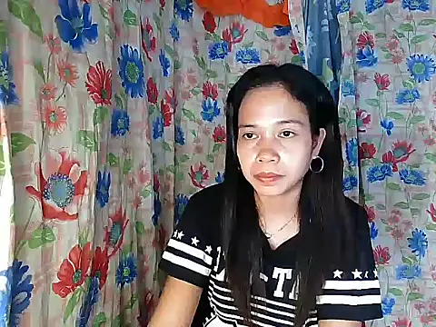 PinaySkinnyGirl live sex cam